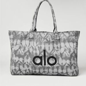 NEW Alo shopper tote bag